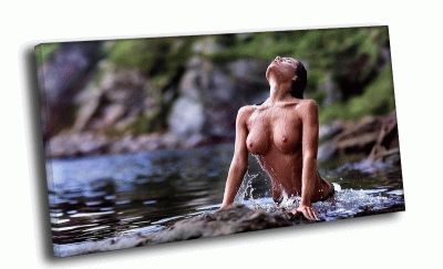 Картина девушка в воде