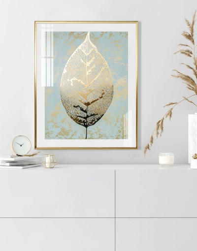 Картина интерьерная в раме под стеклом/ картина с золотой поталью "Золотой листочек 2", общий размер 40х50 см